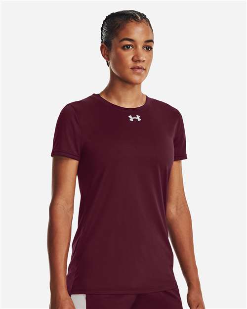 under_armour-1376847-maroon-white